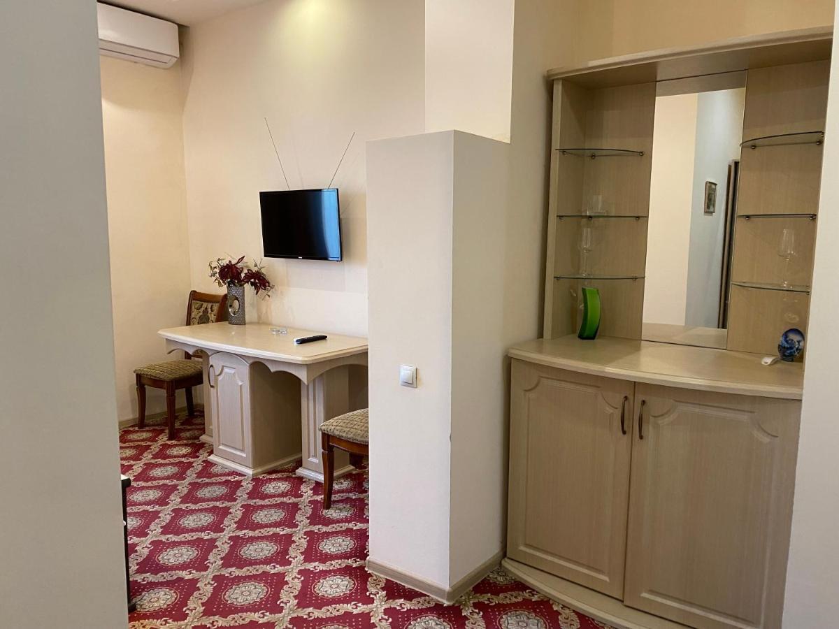 Elko Hotel Jerevan Eksteriør bilde
