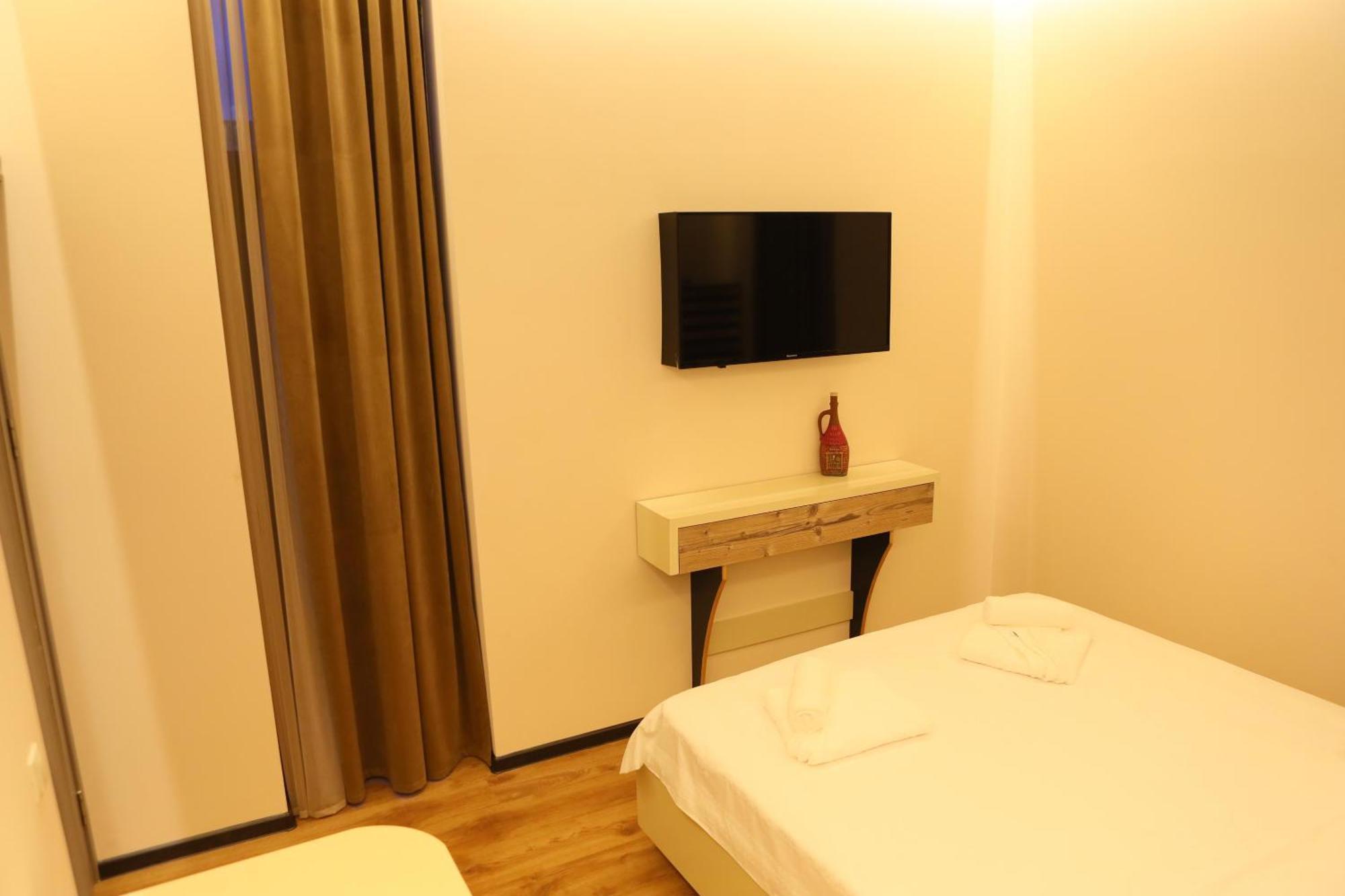 Elko Hotel Jerevan Eksteriør bilde