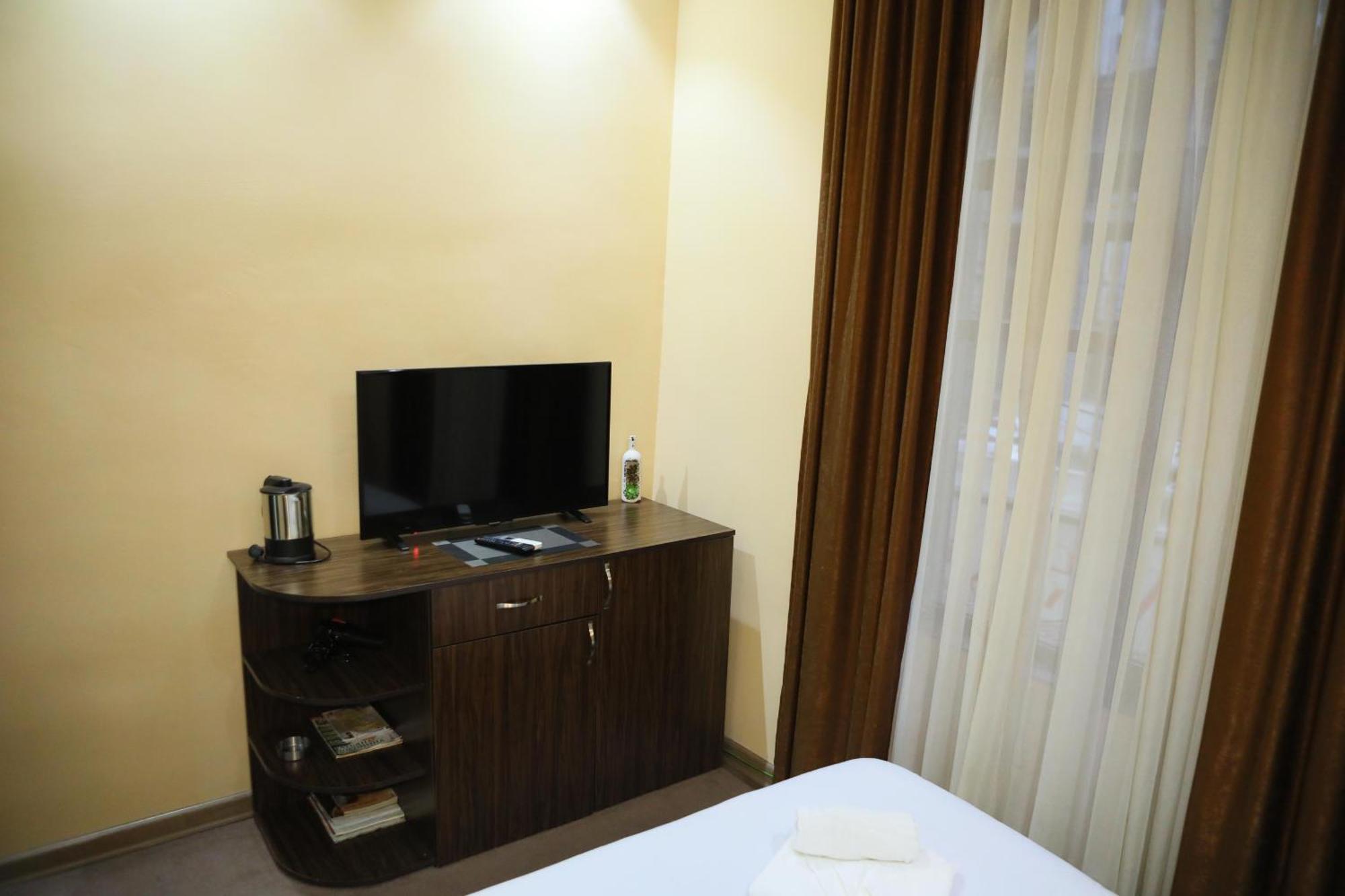 Elko Hotel Jerevan Eksteriør bilde
