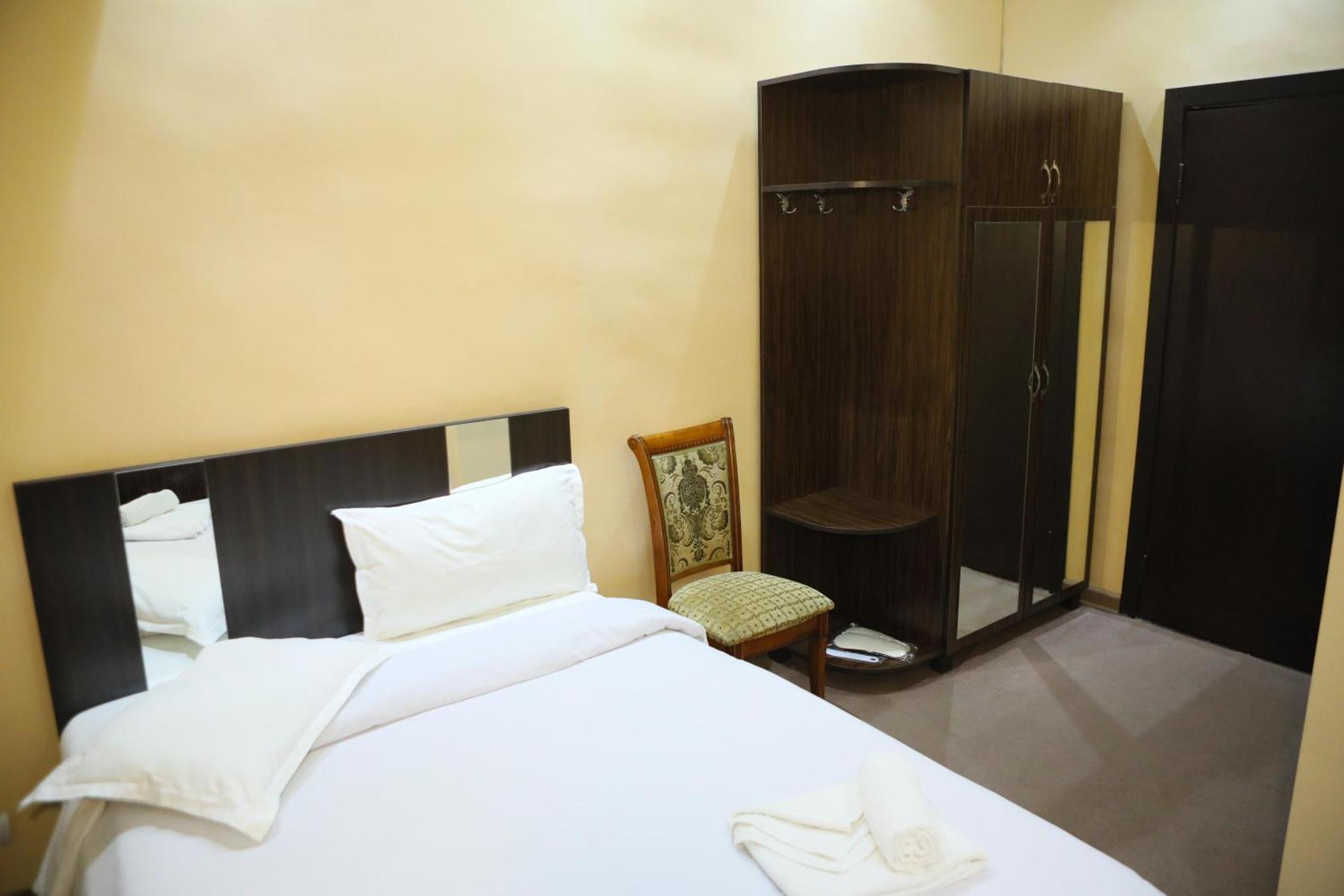 Elko Hotel Jerevan Eksteriør bilde