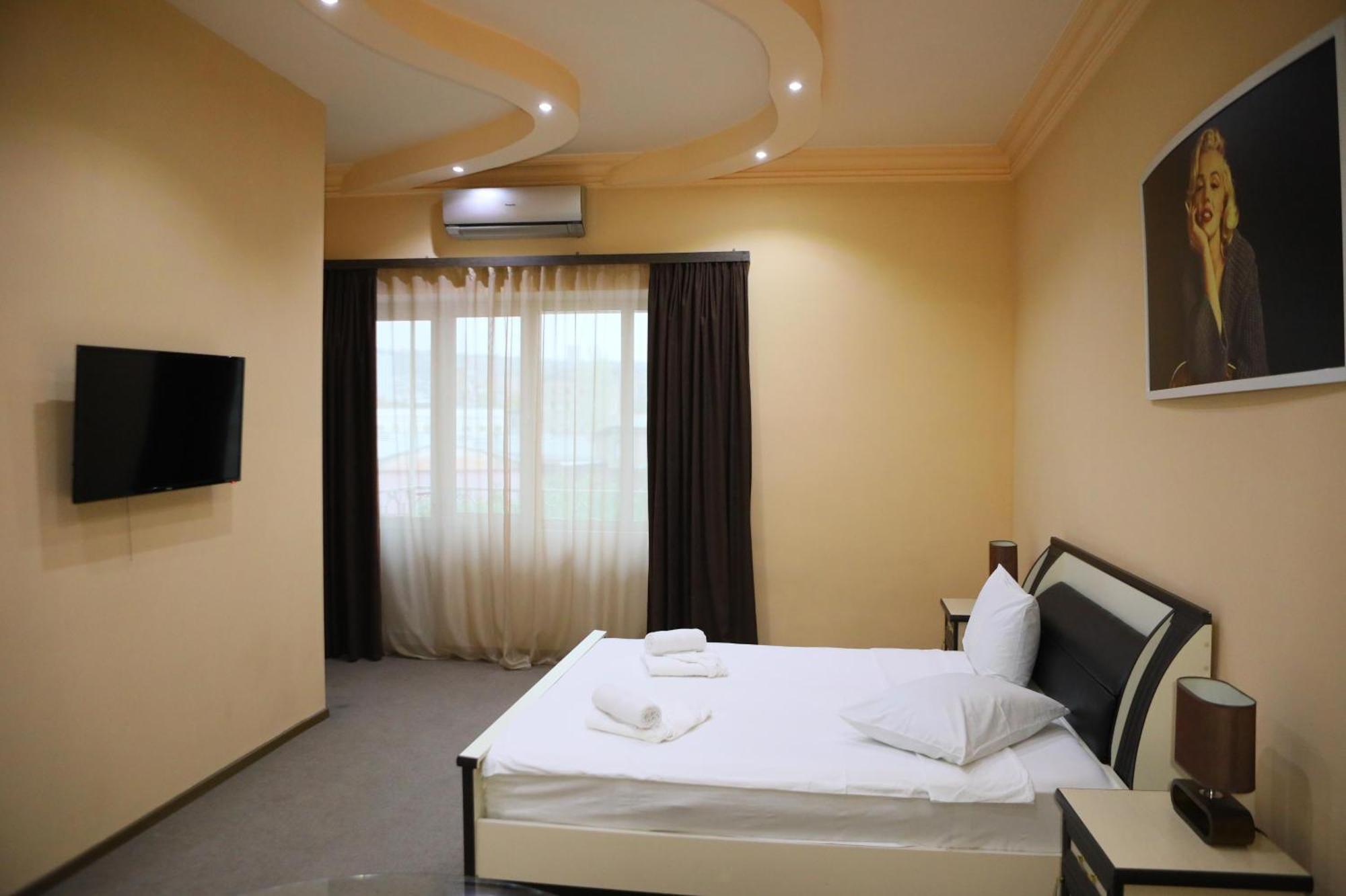 Elko Hotel Jerevan Eksteriør bilde
